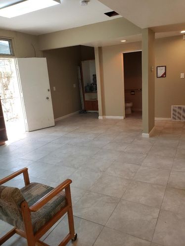 1321 Paradise Ln, Los Banos, CA 93635